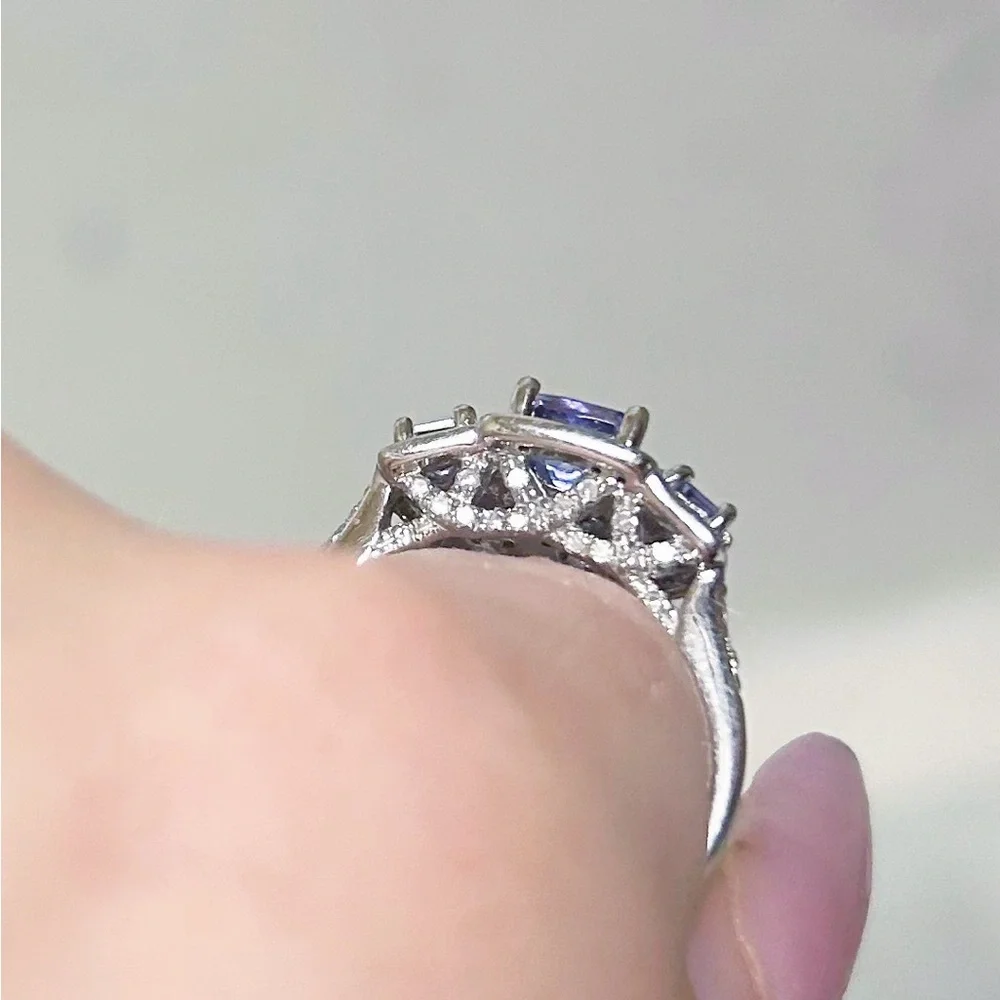 14kt white